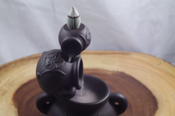 Triple Moon Pentacle Cauldron Backflow Incense Burner - Image 3